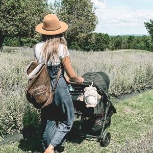 Meet your Posher, Carole-anne